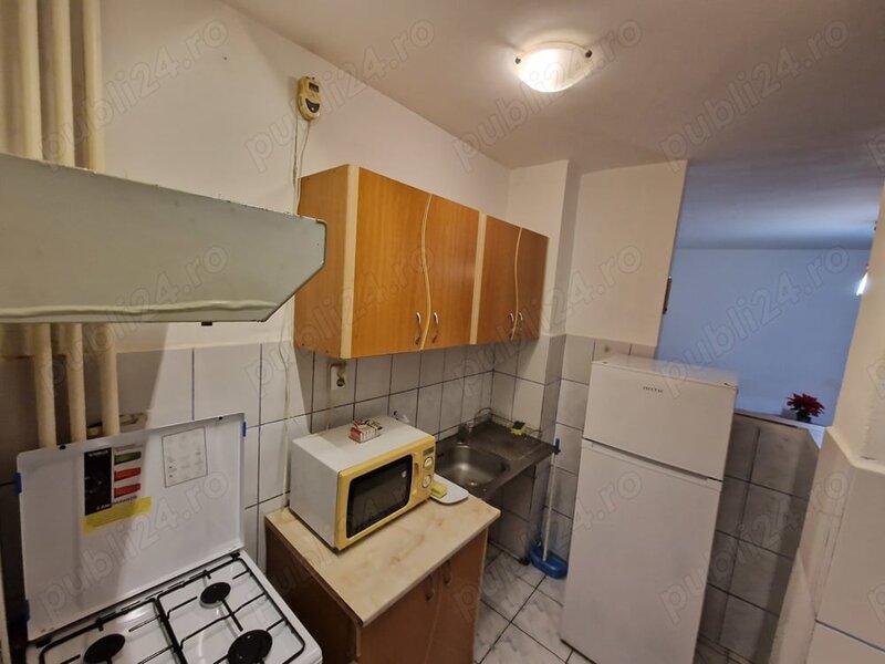 Vitan, Auchan, garsoniera,