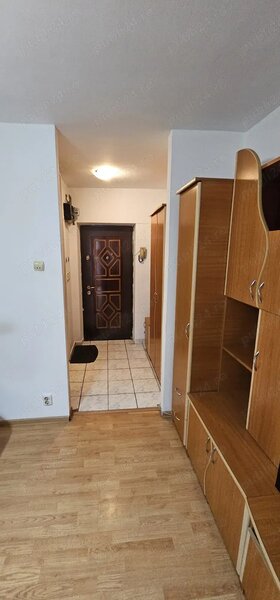 Vitan, Auchan, garsoniera,